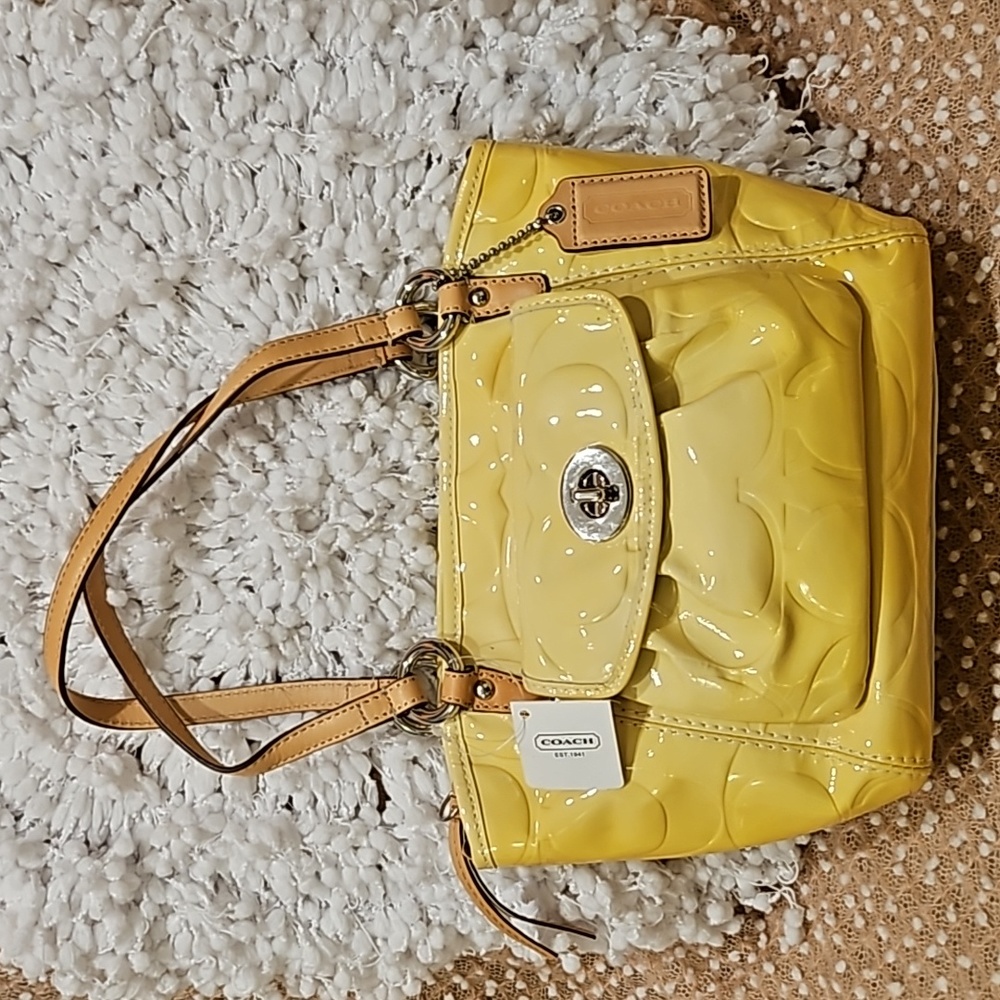 Coach Handbag - Picture 11 of 16